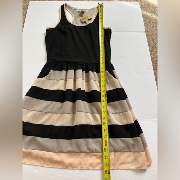 American Rag Santa Rosa Racerback Black and Cream Dress Size medium With Tags - Picture 10 of 11